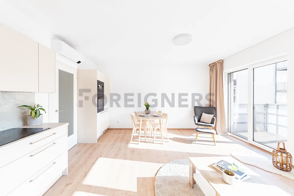 Pronájem bytu 3+kk 68 m²